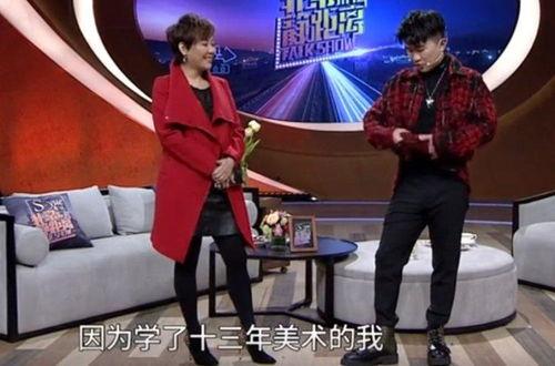 娱乐吃瓜男主持人,他的幕后故事与台前风光  第1张